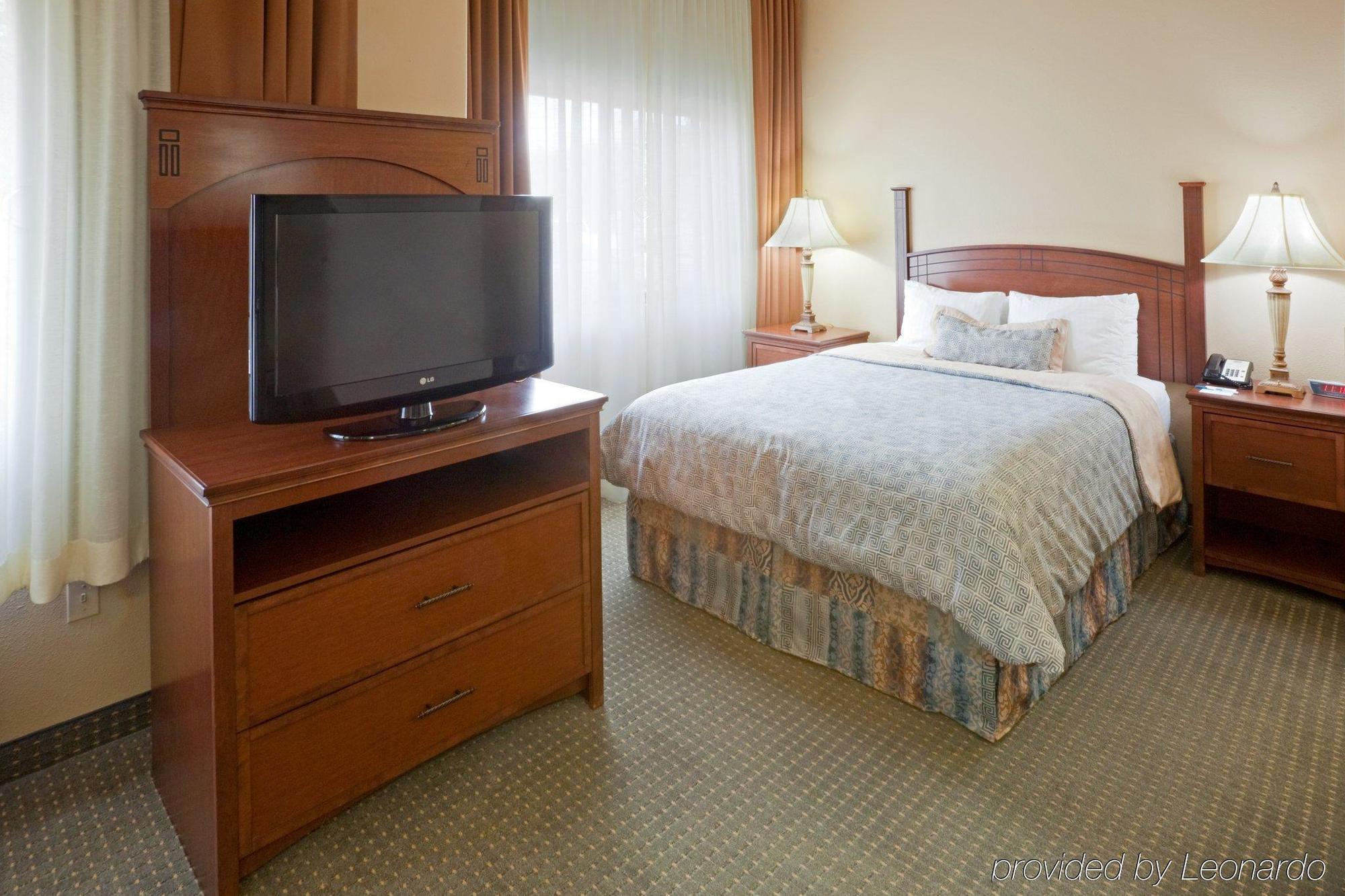 Staybridge Suites Lubbock-University Area By Ihg Room photo