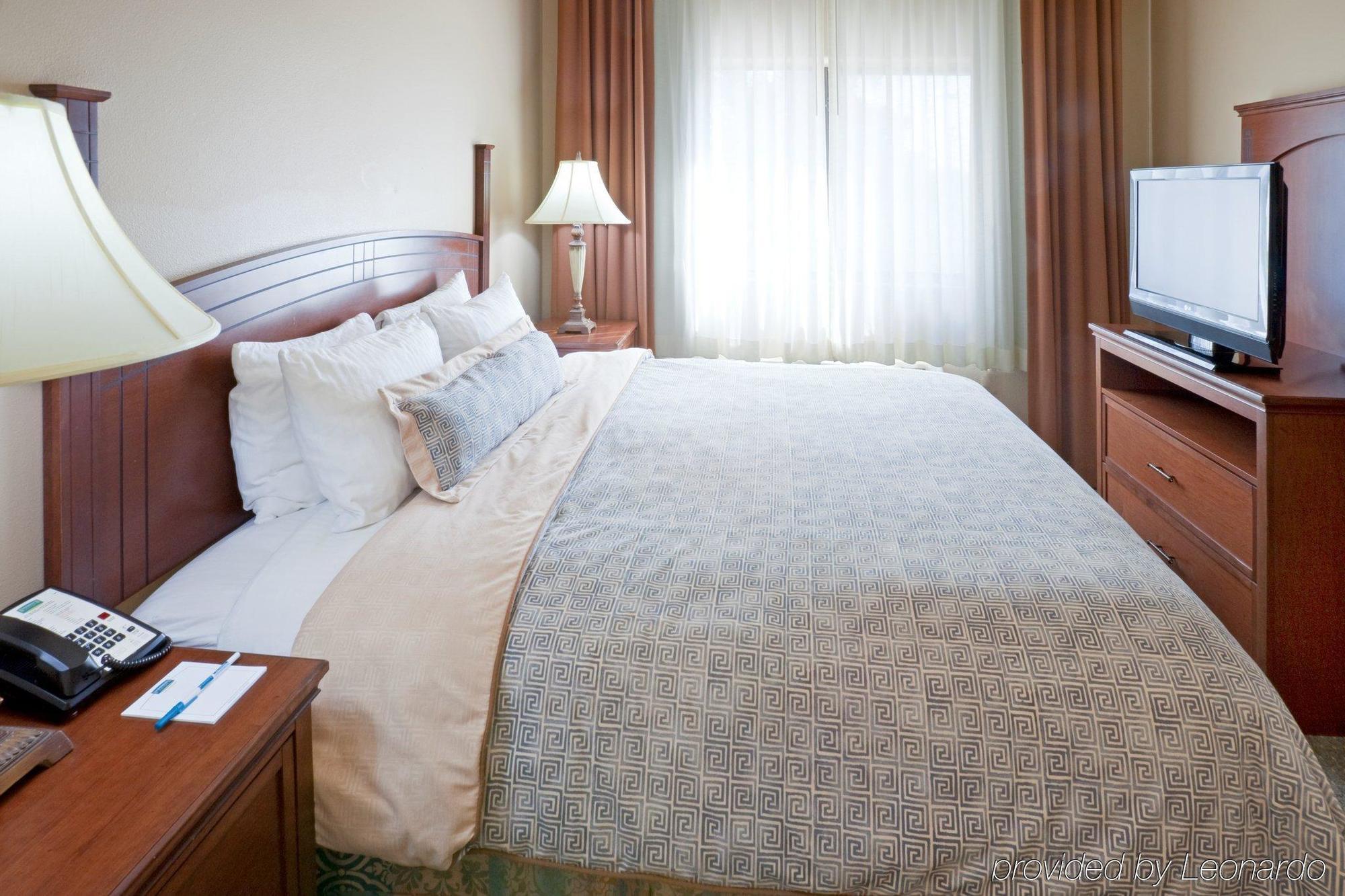 Staybridge Suites Lubbock-University Area By Ihg Room photo