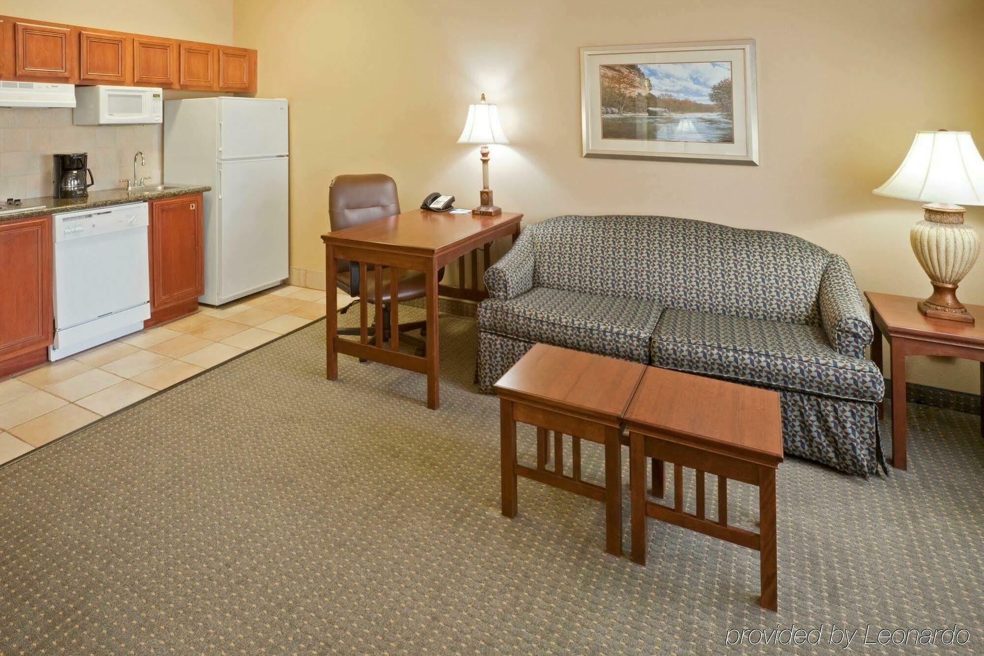 Staybridge Suites Lubbock-University Area By Ihg Exterior photo